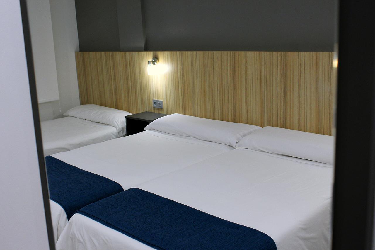 Hotel Altiana Ourense Exterior foto